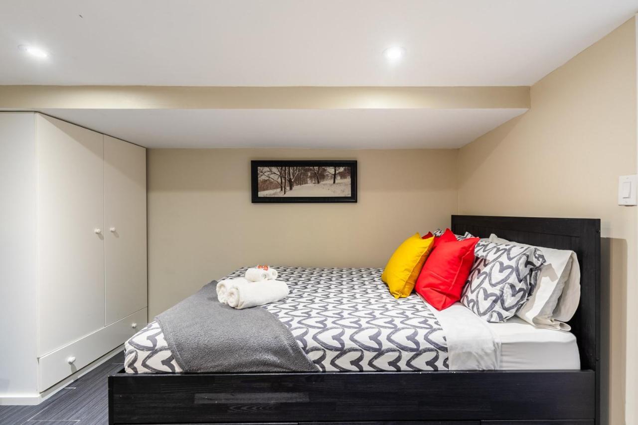 Newly Renovated - Cozy 1Br Apt With Netflix - Prime Location Toronto Exterior foto